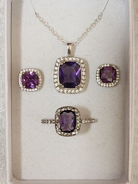 Silver And Amethyst Jewelry Set